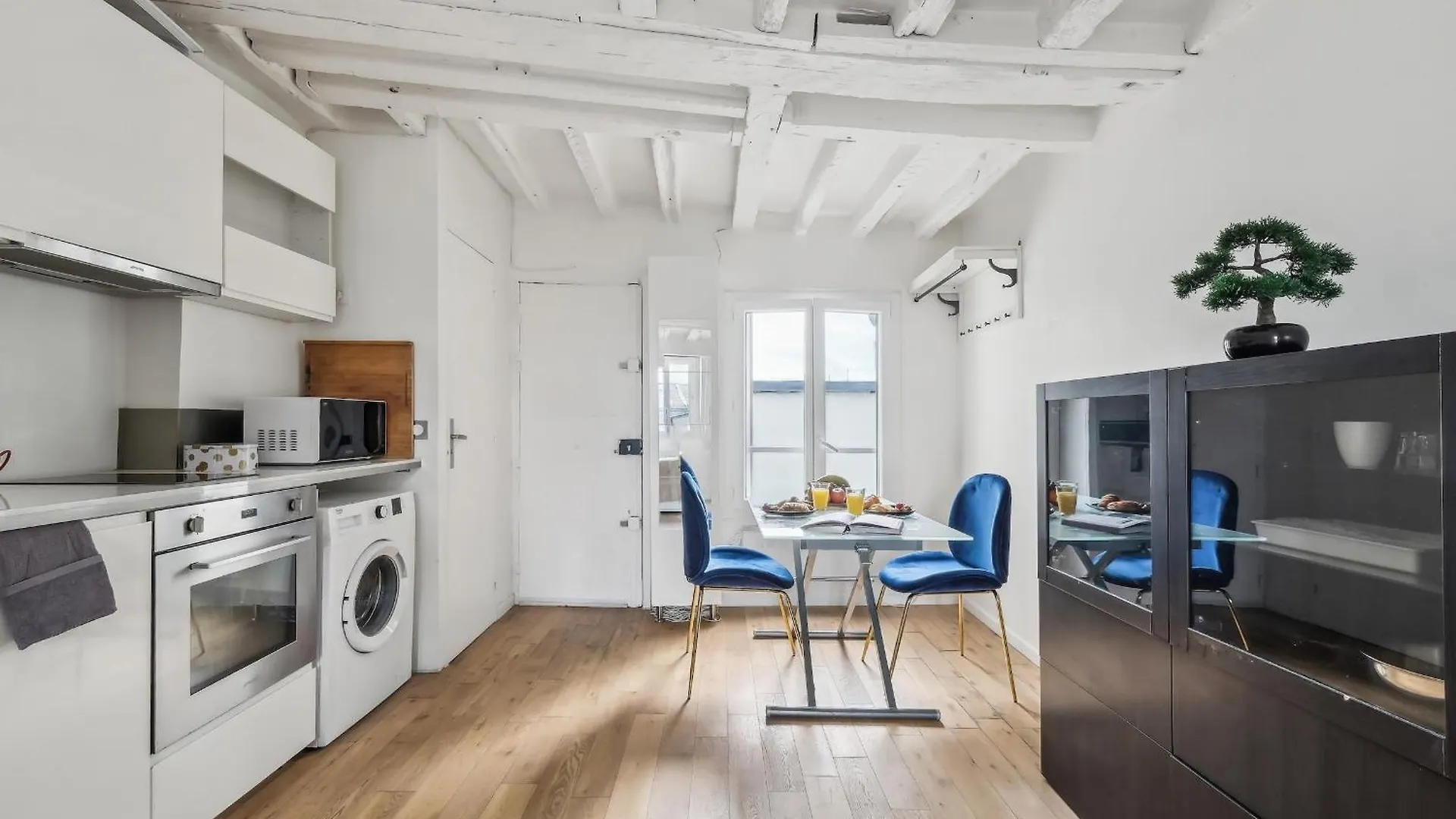 Apartment Bnbnova - Le Louvre & Notre-Dame Paris